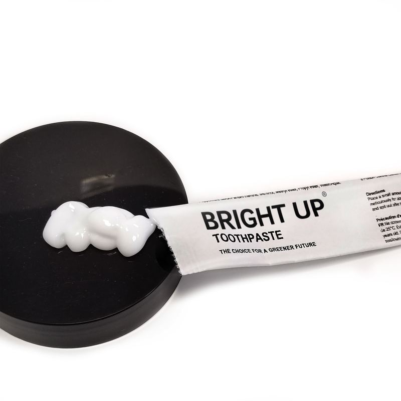 crema dental tamaño pequeño del sabor de la menta 6g dos veces un embalaje de la bolsa de papel del día degradable