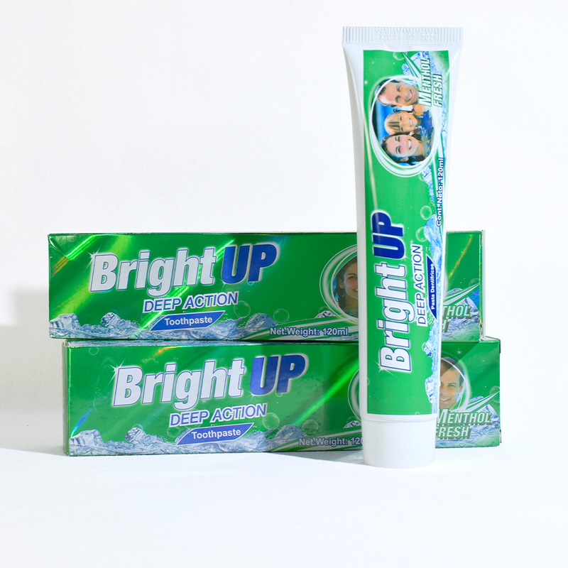 Aclaración de acción profunda Mentol de pasta de dientes fresca 120 ml - Experimenta una sensación de enfriamiento instantáneo