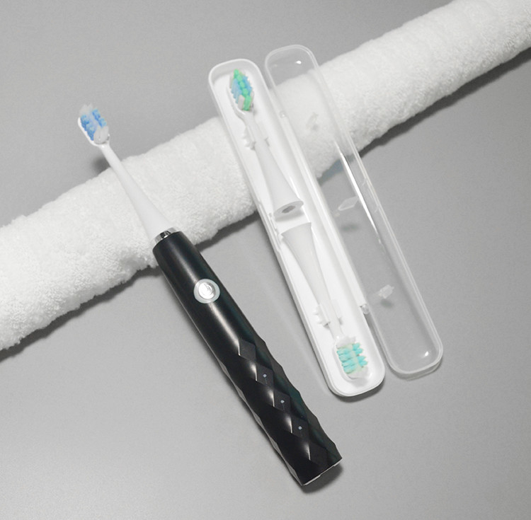 Wholease dura de largo el cepillo de dientes eléctrico del recordatorio elegante recargable de la prenda impermeable IPX7 con la cabeza de 4 cepillos