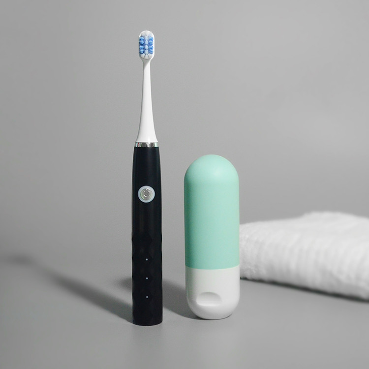 Wholease dura de largo el cepillo de dientes eléctrico del recordatorio elegante recargable de la prenda impermeable IPX7 con la cabeza de 4 cepillos